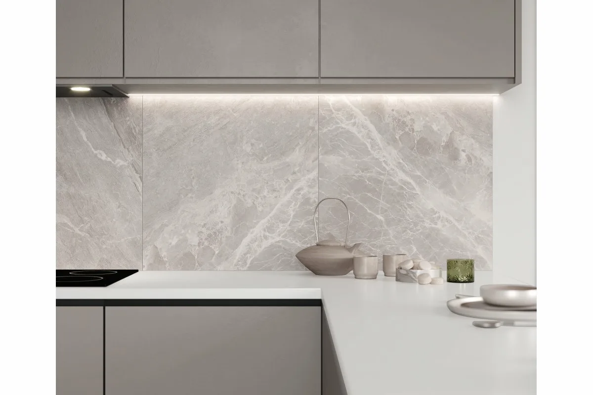 Панель самоклеющаяся ПВХ 300х300 мм 6шт/уп Мрамор Нова Линнея. Цена указана за 0,54 м²