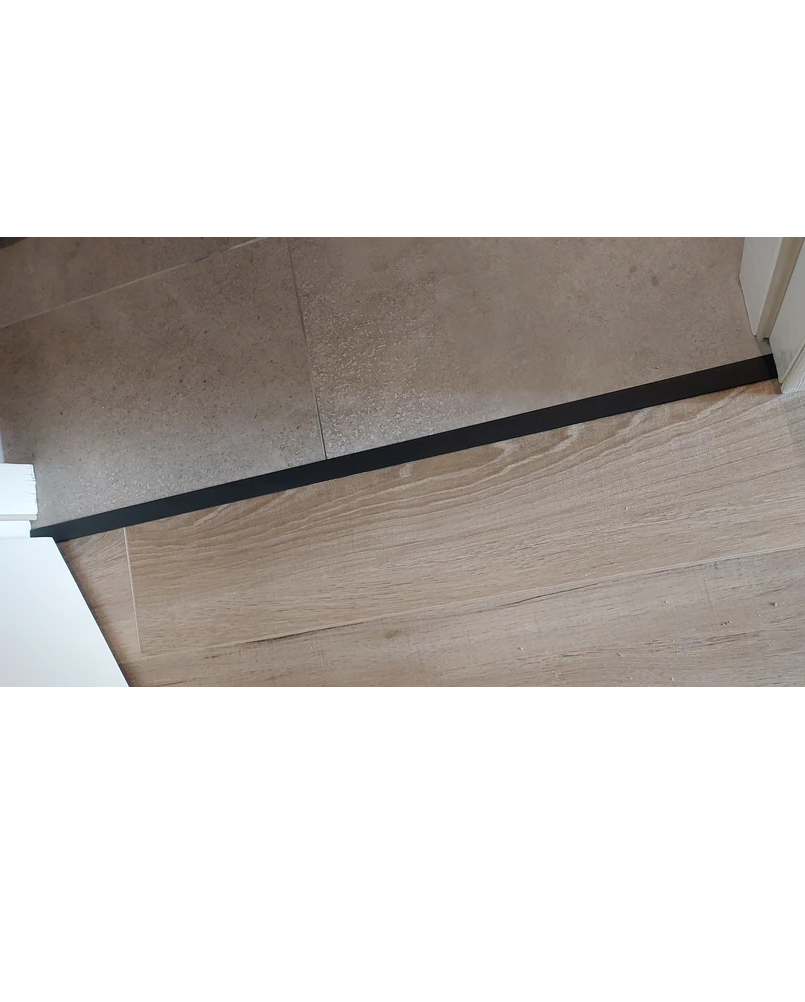 Порог для кварцвинила ЛС 10-1.2700.215 Черный