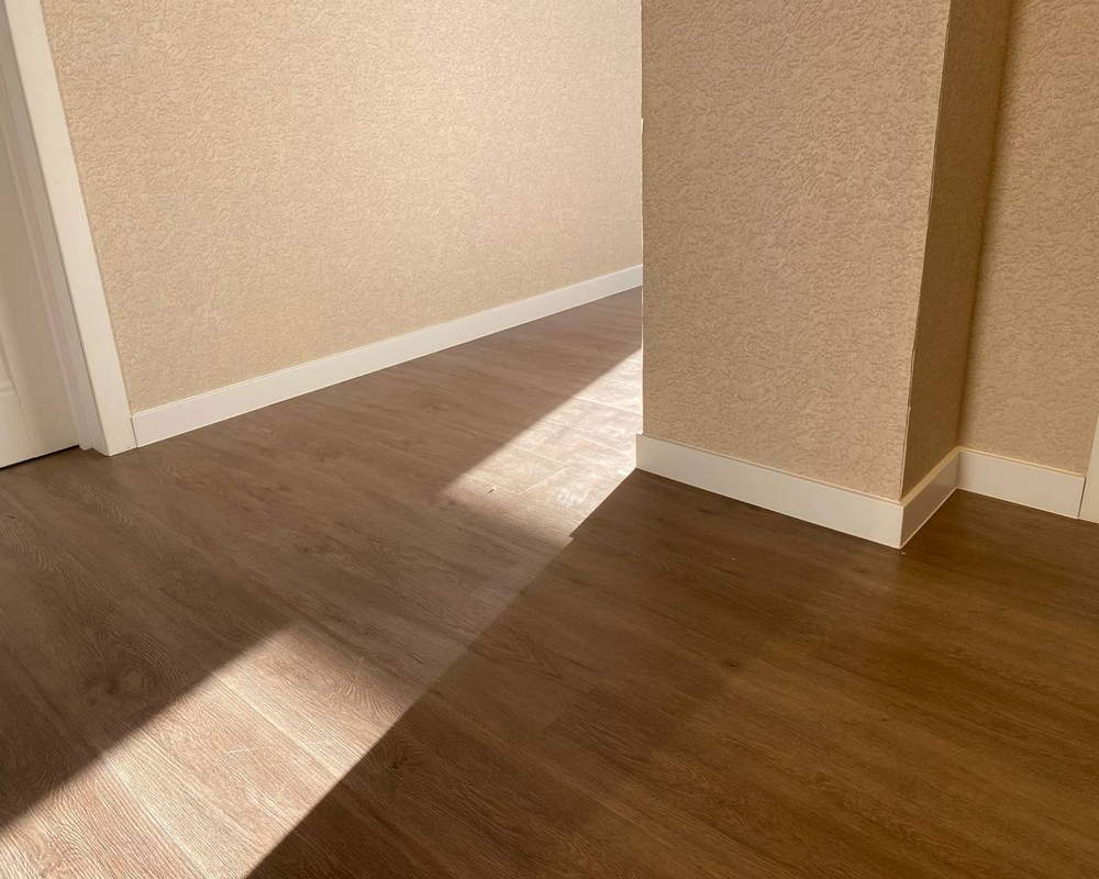 Плинтус ХДФ Dollken Cubu Flex Life 80мм х 2,5 м 1005 Белый RAL 9003